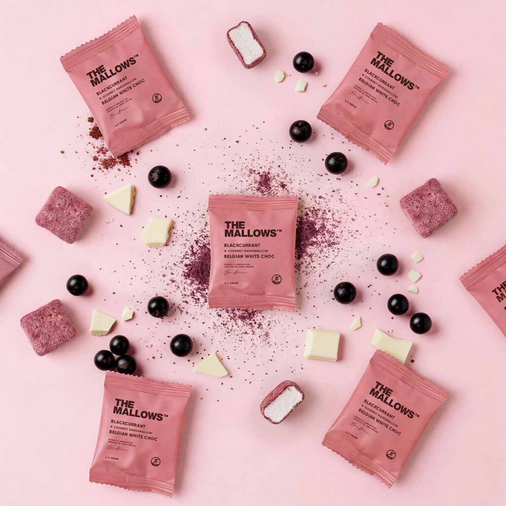Flowpacks Blackcurrant The Mallows skumfiduser med hvid chokolade og Solbaer 2026 v2